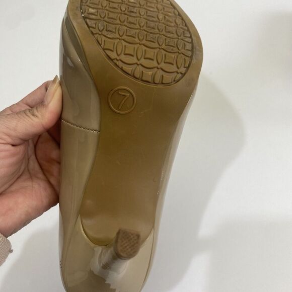 Merona Women’s Heels 7 Dress Stiletto PumpsTan Faux Leather Slip‎ On Almond Toe - Picture 12 of 16